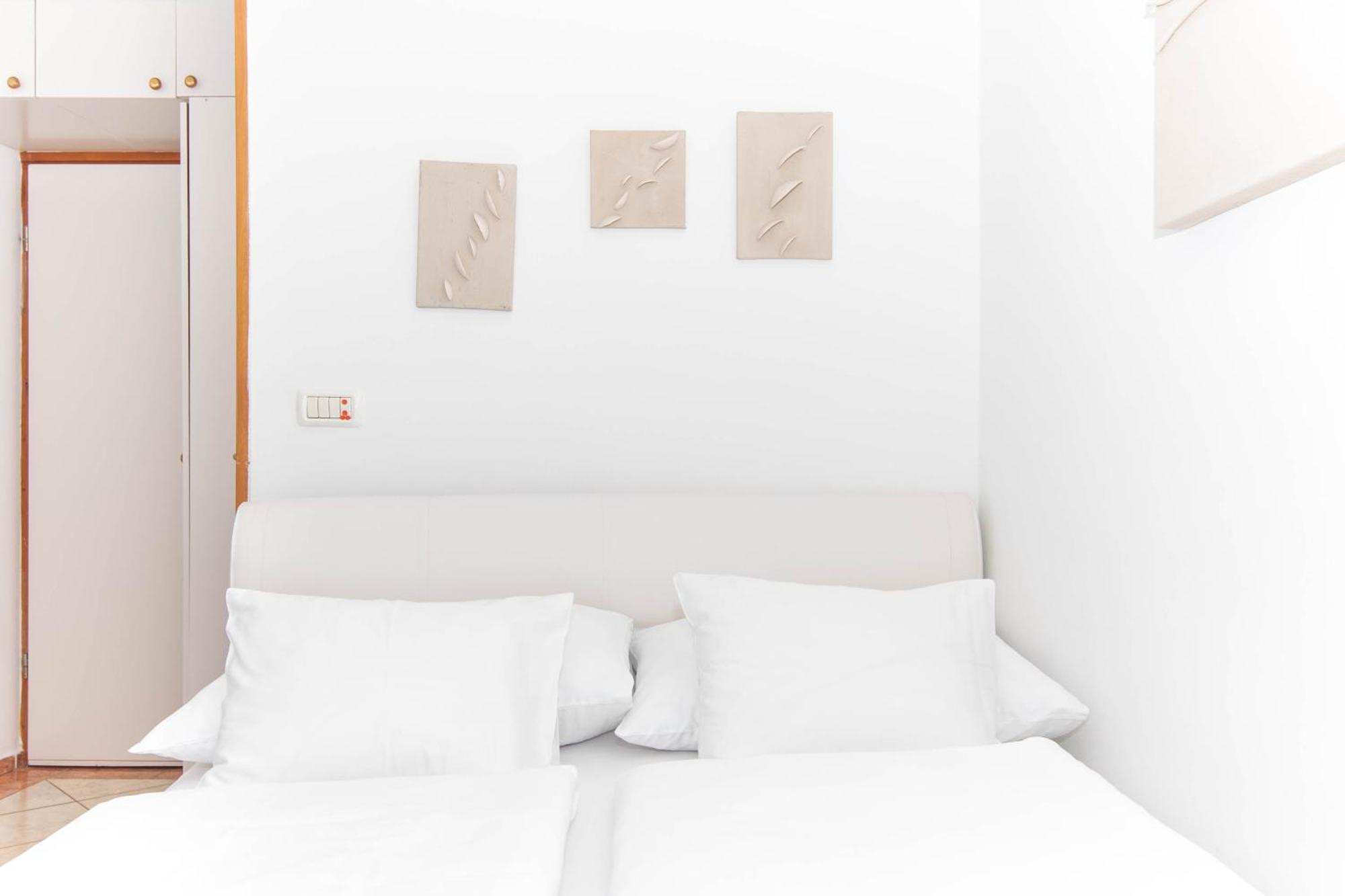 Bed And Brekfast Donatella Bed & Breakfast Пиран Екстериор снимка