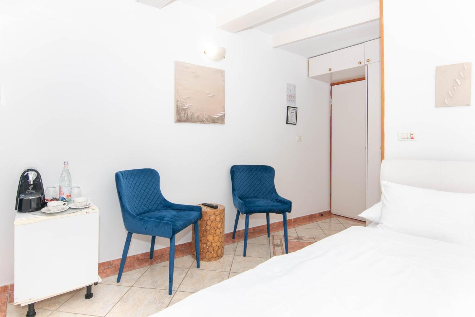 Bed And Brekfast Donatella Bed & Breakfast Пиран Екстериор снимка