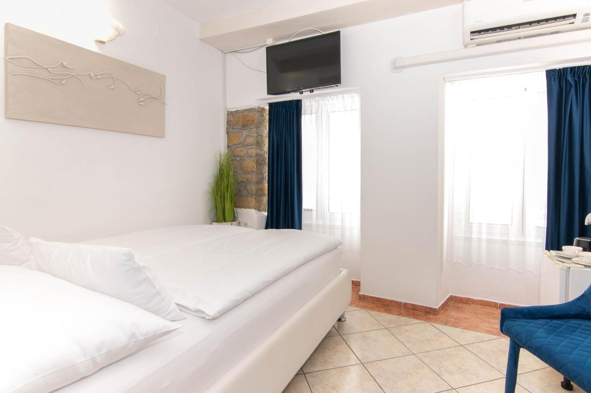 Bed And Brekfast Donatella Bed & Breakfast Пиран Екстериор снимка