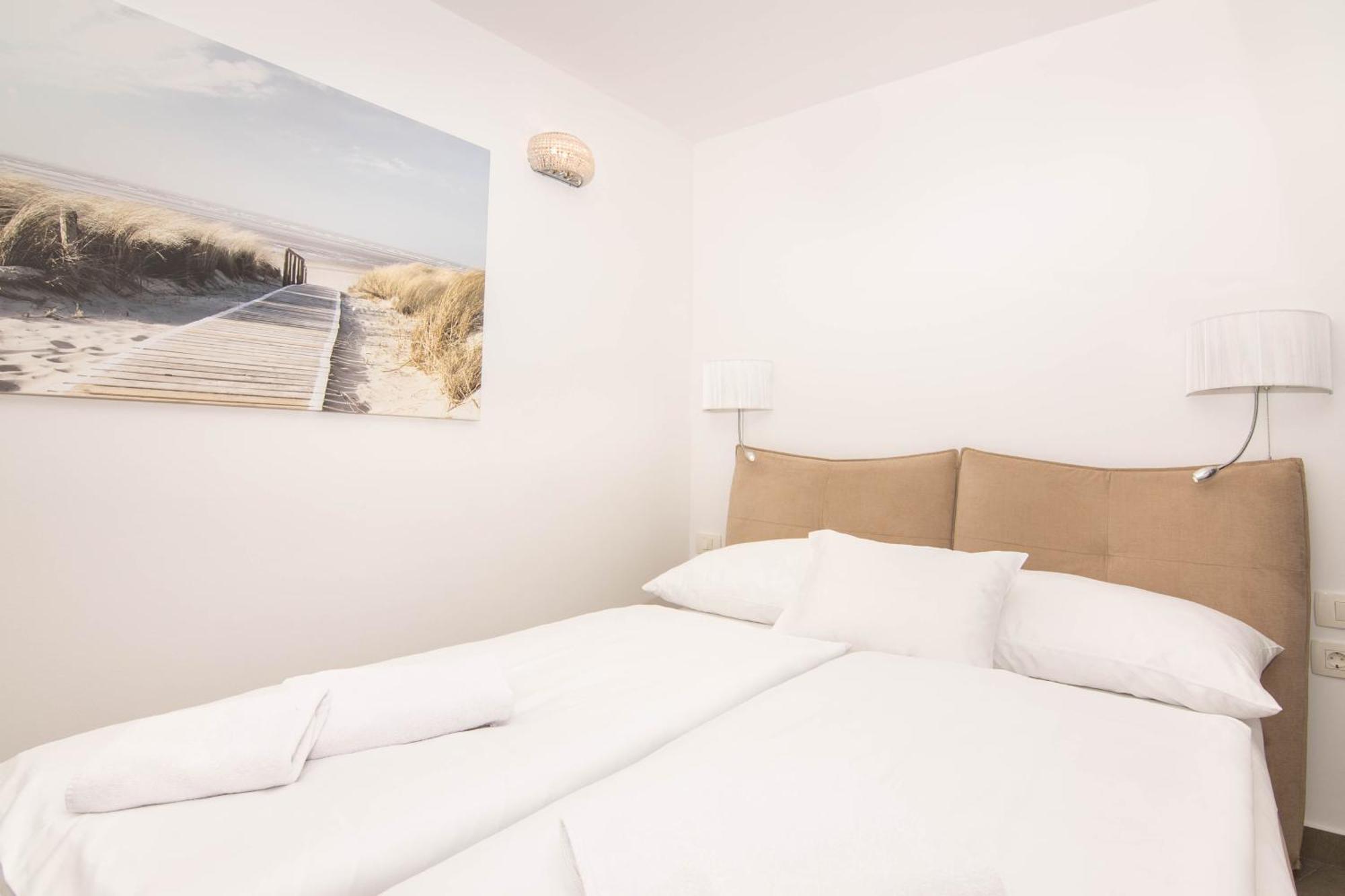 Bed And Brekfast Donatella Bed & Breakfast Пиран Екстериор снимка